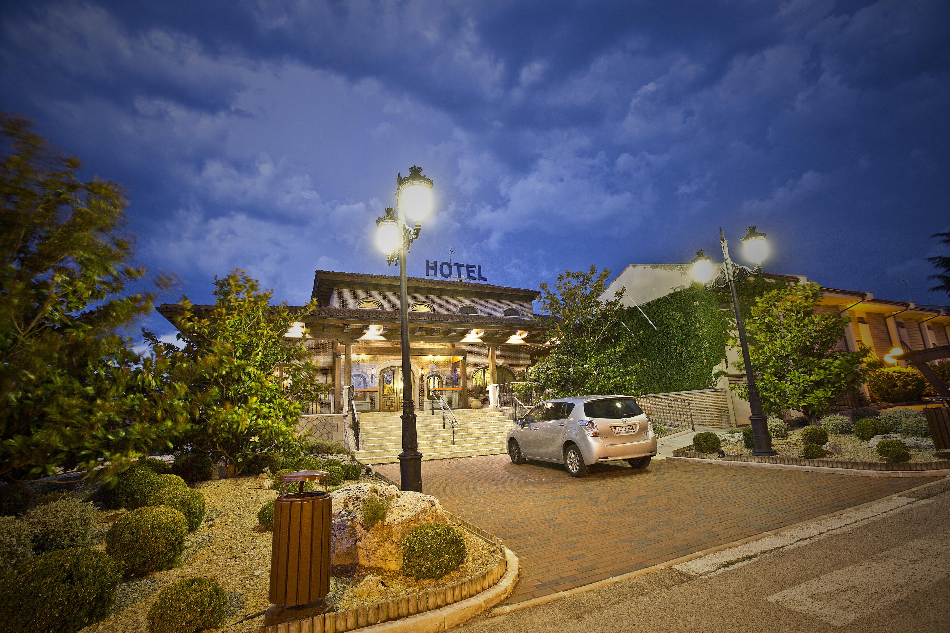 Hotel Spa Tudanca Aranda Fuentespina Exterior photo